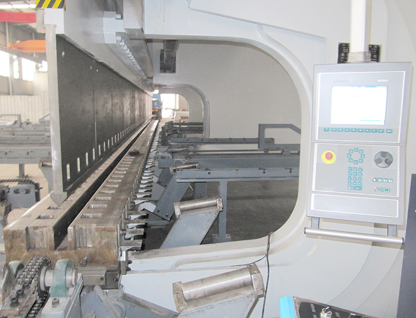 2xWE67K-1600T7000 CNC Press Brake in Tandem